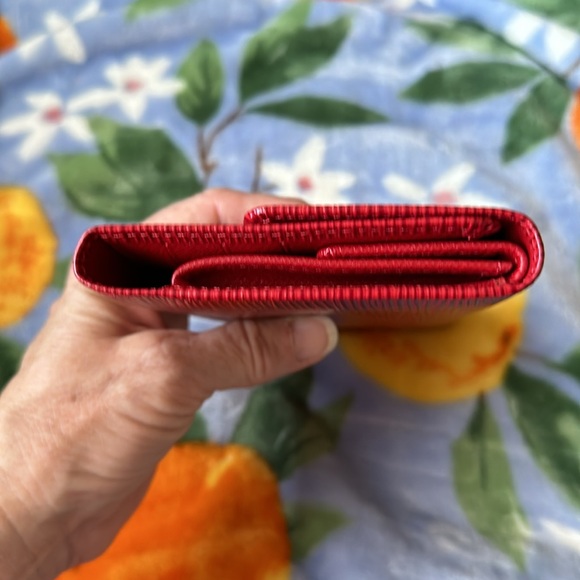 LOUIS VUITTON ❤️EPI Red Tri-fold Leather NEW/Unused Flawless Authentic Vintage - Picture 2 of 16